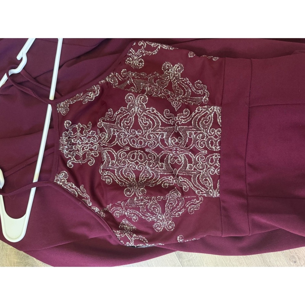 Xraordinary Burgundy Glitter Damask Halter Gown Side Slit Formal Dress Size 5 - Picture 7 of 7
